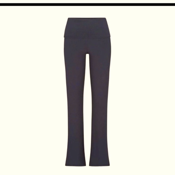 SKIMS SOFT FOLD OVER LOUNGE PANTS NWT - Picture 1 of 6